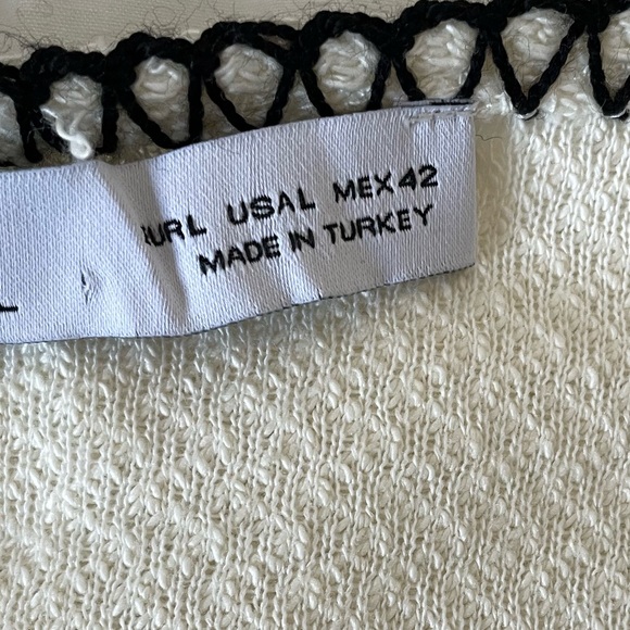 Zara man ecru contrast trim vest - Picture 7 of 9